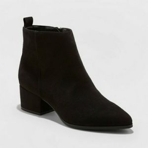 WOMEN'S VALERIE MICROSUEDE CITY ANKLE BOOTIES